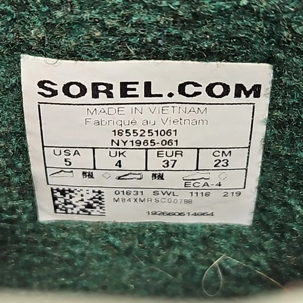 Sorel Winter Flurry‎ Outdoor Snow Boots Youth Size 5 Gray Pink Black NY1965-061